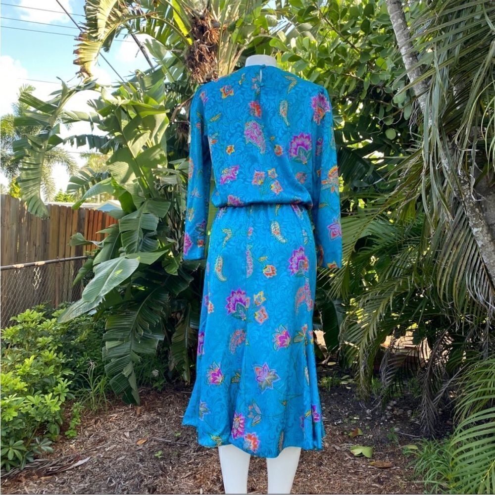 Vintage 70’s Lord&Taylor paisley print teal dress w/shoulder pads,elastic waist. - Picture 13 of 14